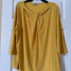 Women’s Kasper Yellow Top. Excellent condition! Size 2X.